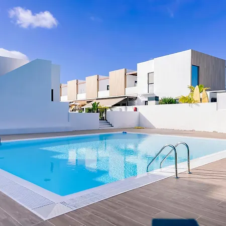 Casa Fuerteremote - New And Modern House With Office & Pool In Corralejo * Ла-Олива